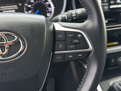2024 Toyota Highlander Hybrid XLE