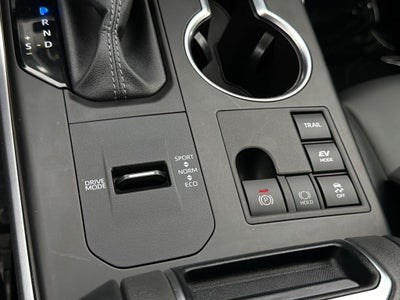 2024 Toyota Highlander Hybrid XLE