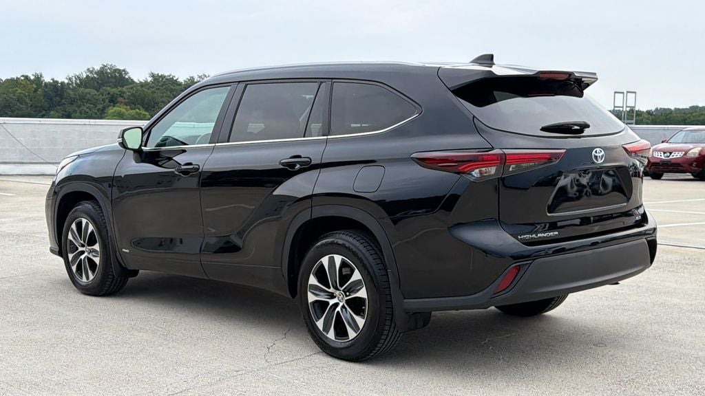 2024 Toyota Highlander Hybrid XLE