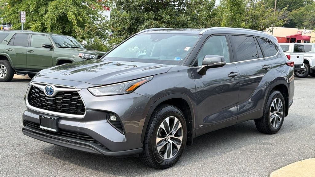 2023 Toyota Highlander Hybrid XLE