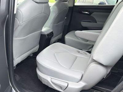 2023 Toyota Highlander Hybrid XLE