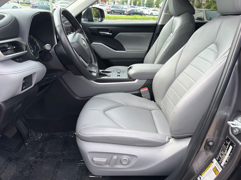 2023 Toyota Highlander Hybrid XLE
