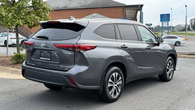 2023 Toyota Highlander Hybrid XLE