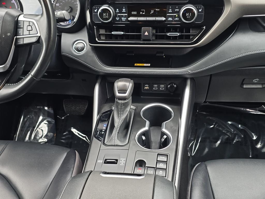 2023 Toyota Highlander Hybrid XLE