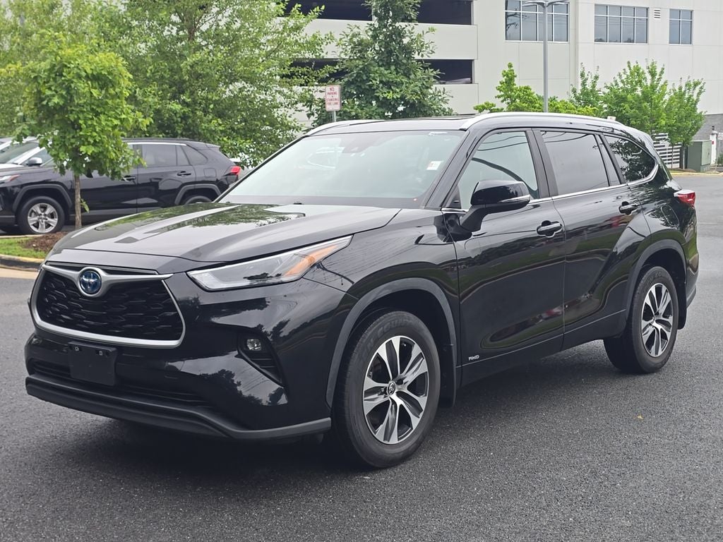 2023 Toyota Highlander Hybrid XLE