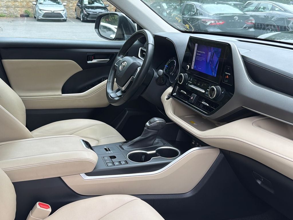 2023 Toyota Highlander Hybrid XLE