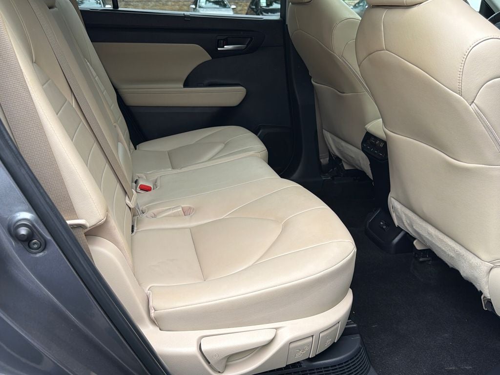 2023 Toyota Highlander Hybrid XLE