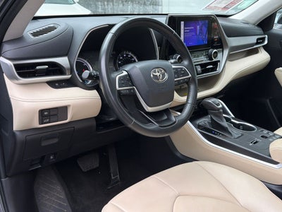 2023 Toyota Highlander Hybrid XLE