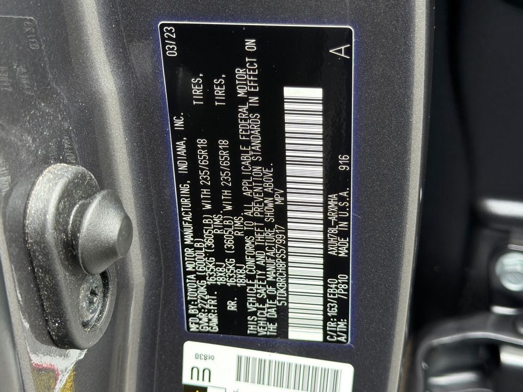 2023 Toyota Highlander Hybrid XLE
