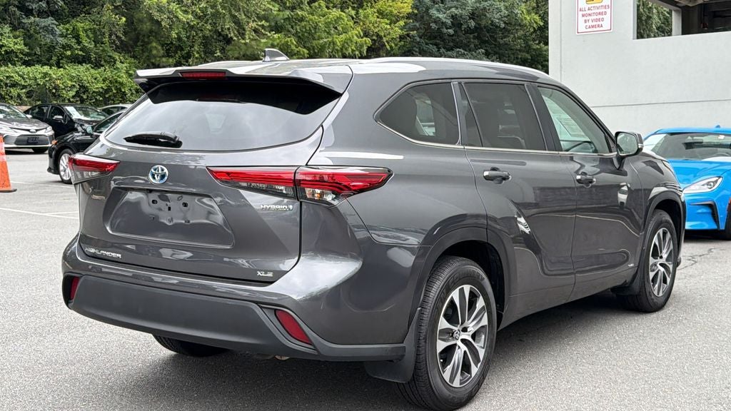 2023 Toyota Highlander Hybrid XLE