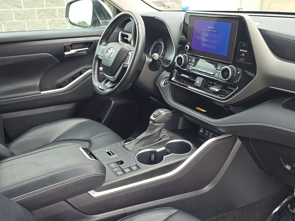 2024 Toyota Highlander Hybrid XLE