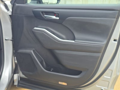 2024 Toyota Highlander Hybrid XLE