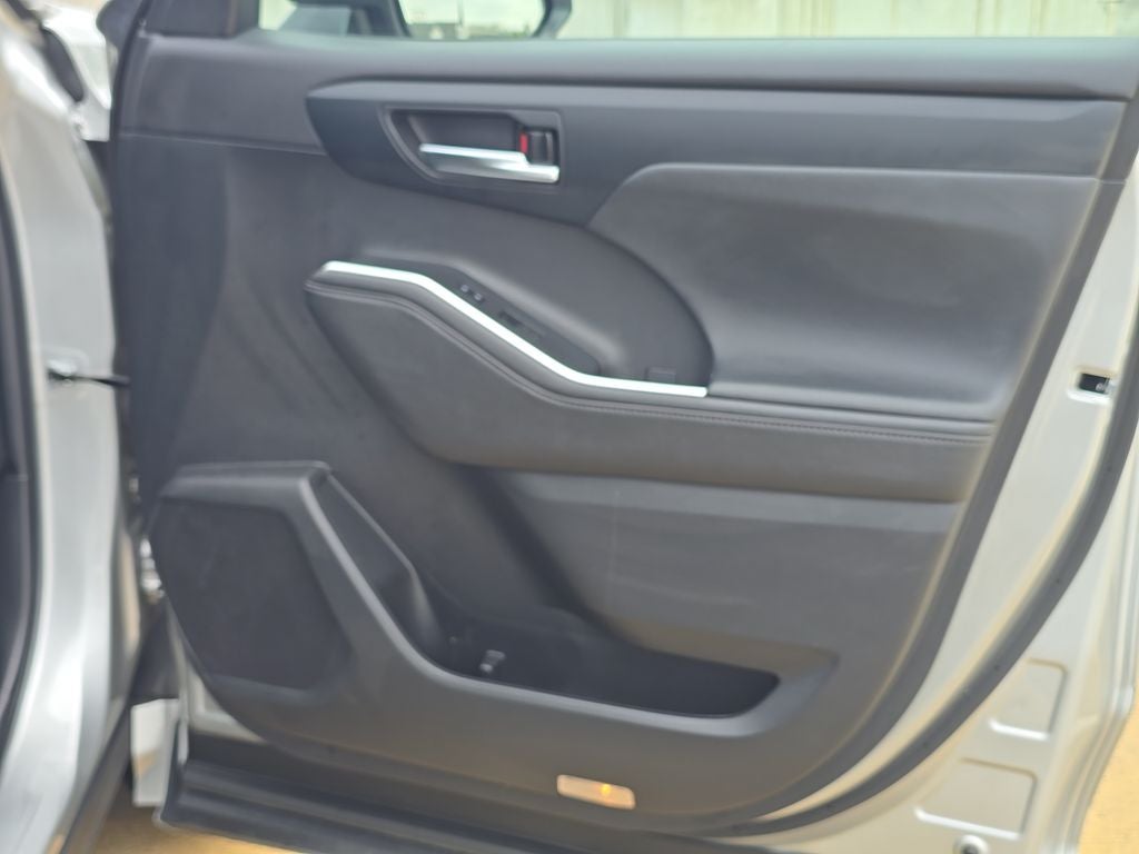 2024 Toyota Highlander Hybrid XLE