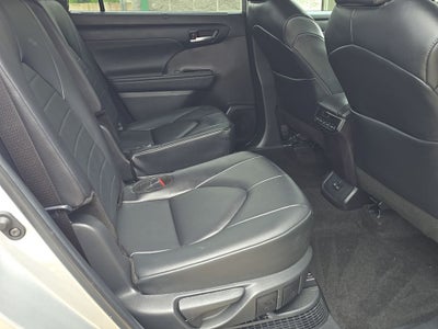 2024 Toyota Highlander Hybrid XLE
