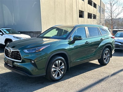 2025 Toyota Highlander XLE