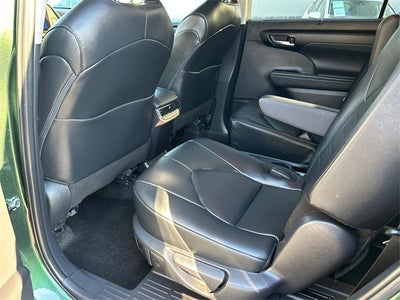 2025 Toyota Highlander XLE