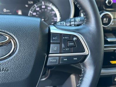 2025 Toyota Highlander XLE