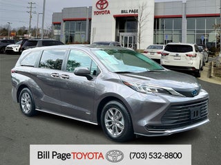 2021 Toyota Sienna LE 8 Passenger