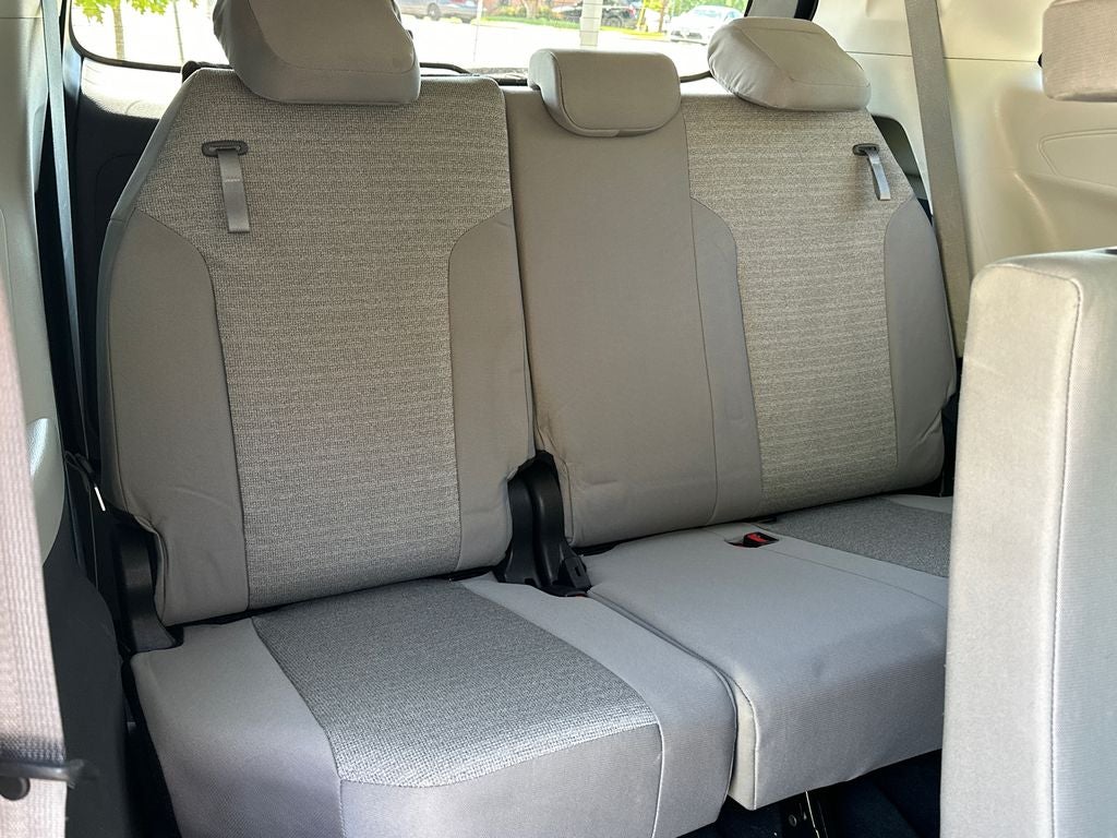 2023 Toyota Sienna LE 8 Passenger