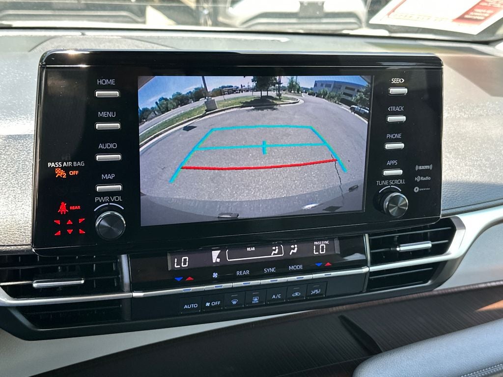 2023 Toyota Sienna LE 8 Passenger