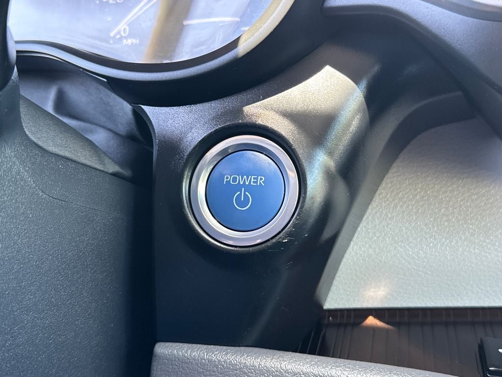 2023 Toyota Sienna LE 8 Passenger
