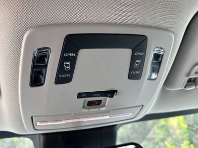 2023 Toyota Sienna LE 8 Passenger