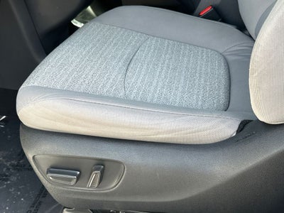 2023 Toyota Sienna LE 8 Passenger