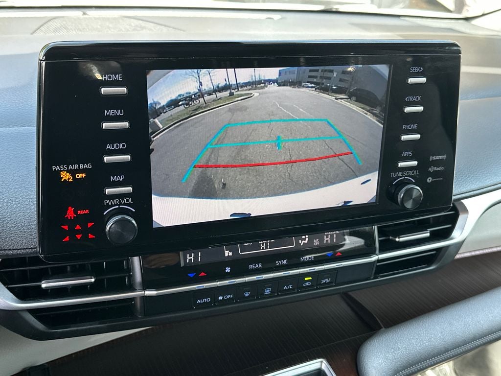 2023 Toyota Sienna LE 8 Passenger