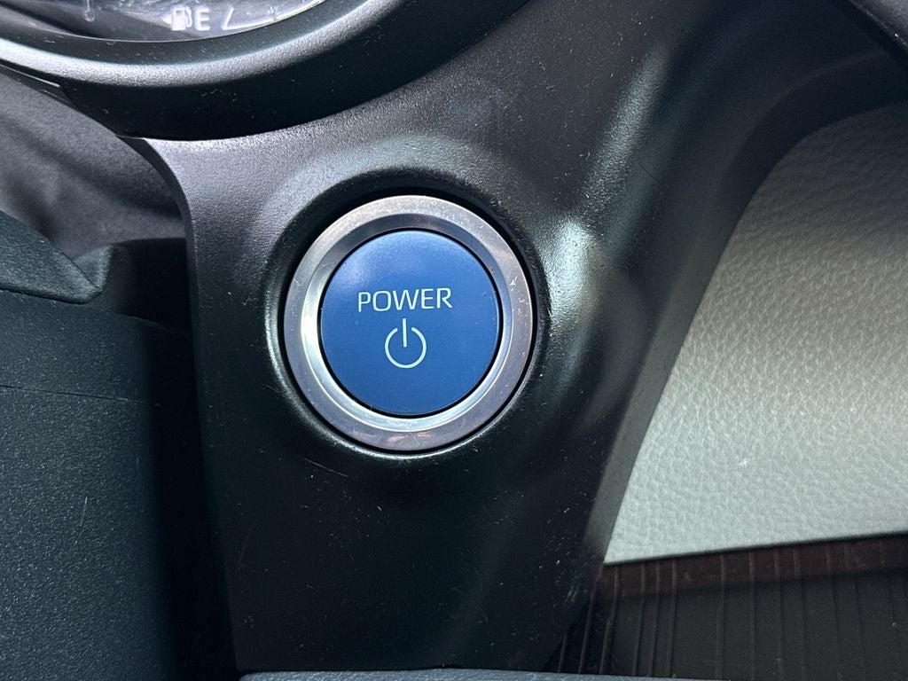 2023 Toyota Sienna LE 8 Passenger