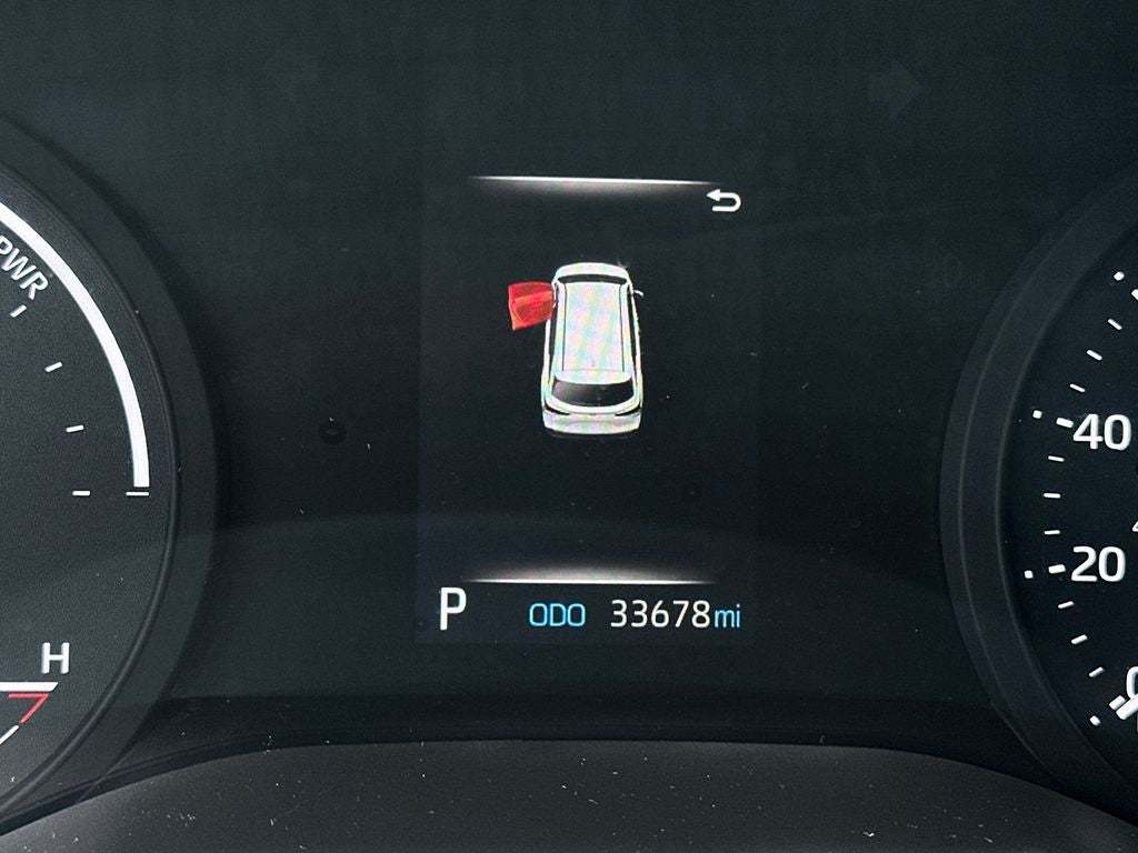 2023 Toyota Sienna LE 8 Passenger