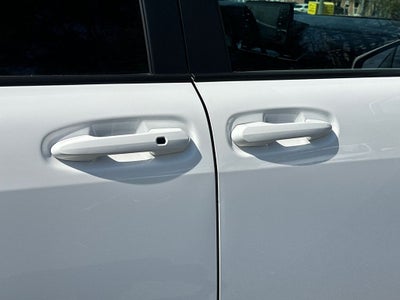 2023 Toyota Sienna LE 8 Passenger