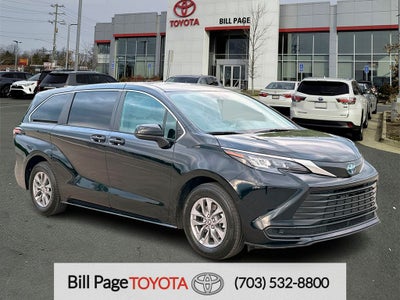 2025 Toyota Sienna LE 8 Passenger
