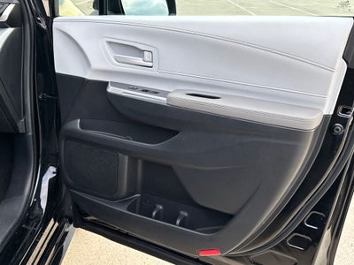 2025 Toyota Sienna LE 8 Passenger