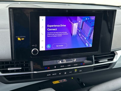 2025 Toyota Sienna LE 8 Passenger