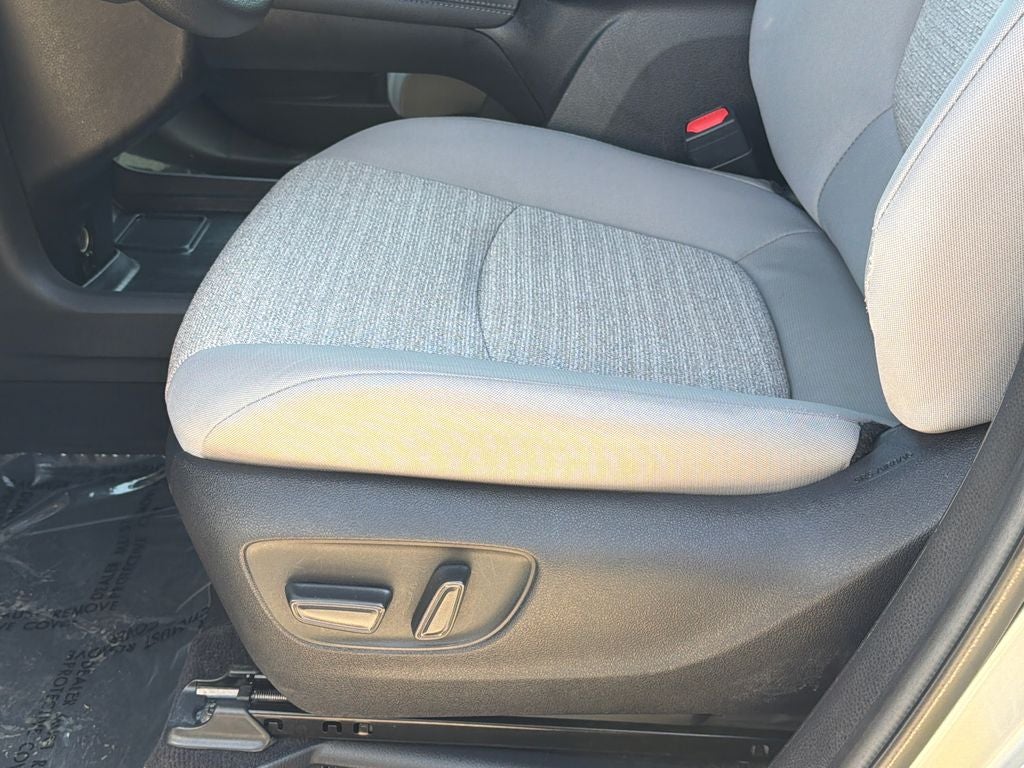 2025 Toyota Sienna LE 8 Passenger