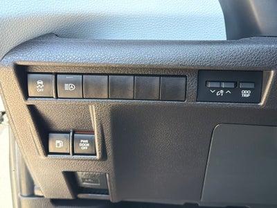 2025 Toyota Sienna LE 8 Passenger