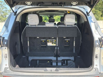 2025 Toyota Sienna LE 8 Passenger