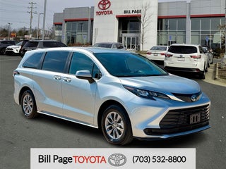 2025 Toyota Sienna LE 8 Passenger