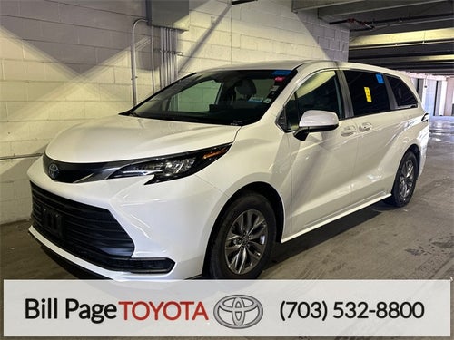 2025 Toyota Sienna LE 8 Passenger
