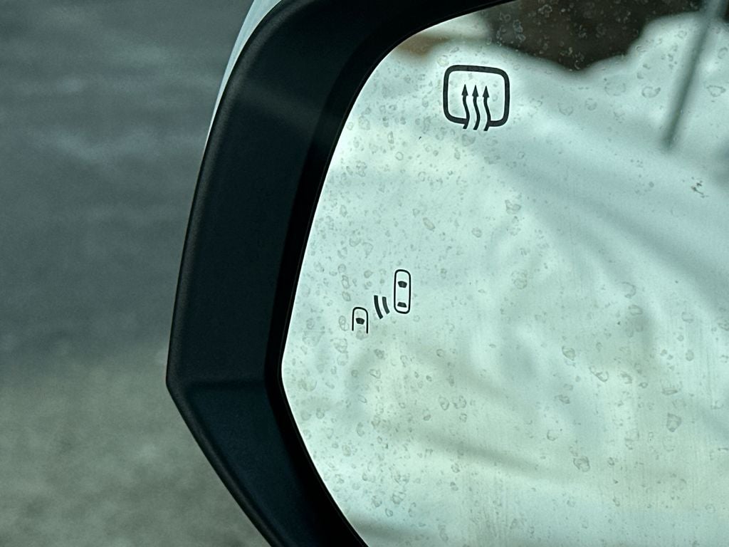 2025 Toyota Sienna LE 8 Passenger