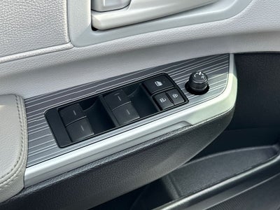 2025 Toyota Sienna LE 8 Passenger