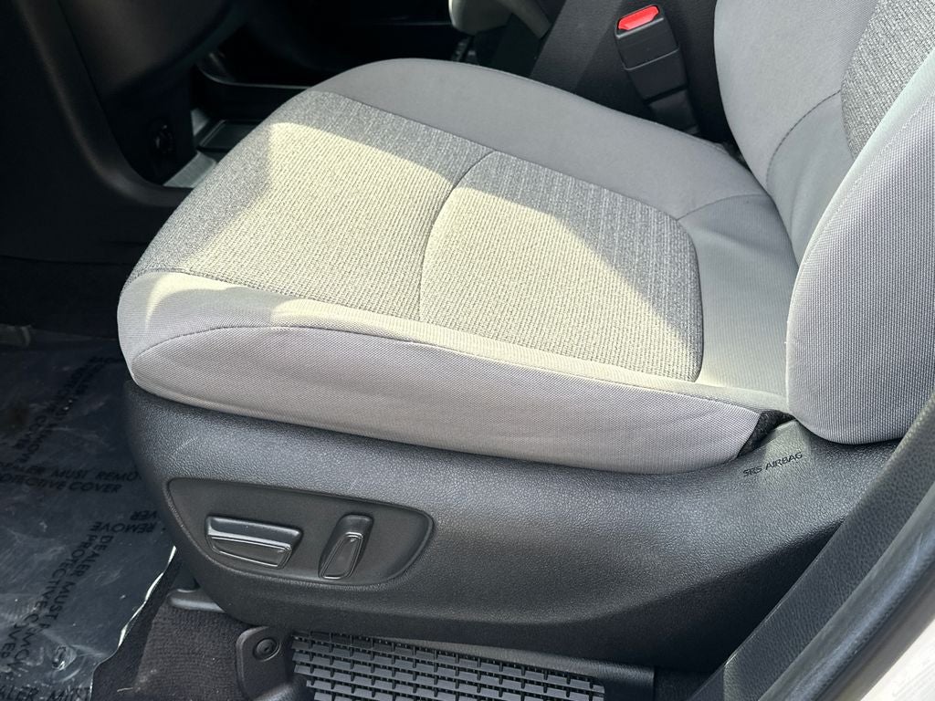 2025 Toyota Sienna LE 8 Passenger