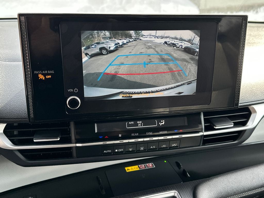 2025 Toyota Sienna LE 8 Passenger