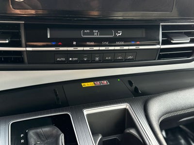 2025 Toyota Sienna LE 8 Passenger