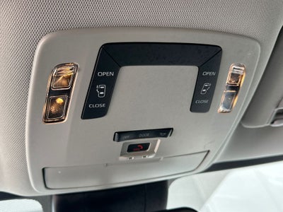 2025 Toyota Sienna LE 8 Passenger