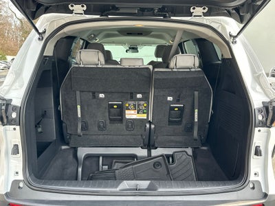 2025 Toyota Sienna LE 8 Passenger