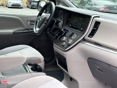 2020 Toyota Sienna LE 8 Passenger
