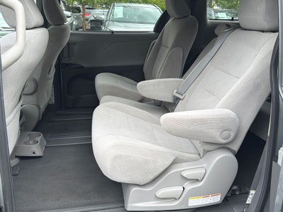 2020 Toyota Sienna LE 8 Passenger