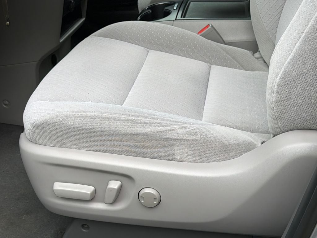 2020 Toyota Sienna LE 8 Passenger