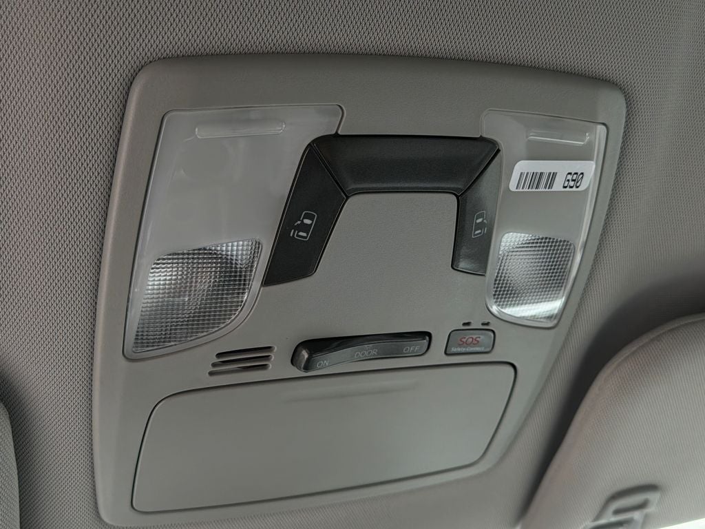 2020 Toyota Sienna LE 8 Passenger